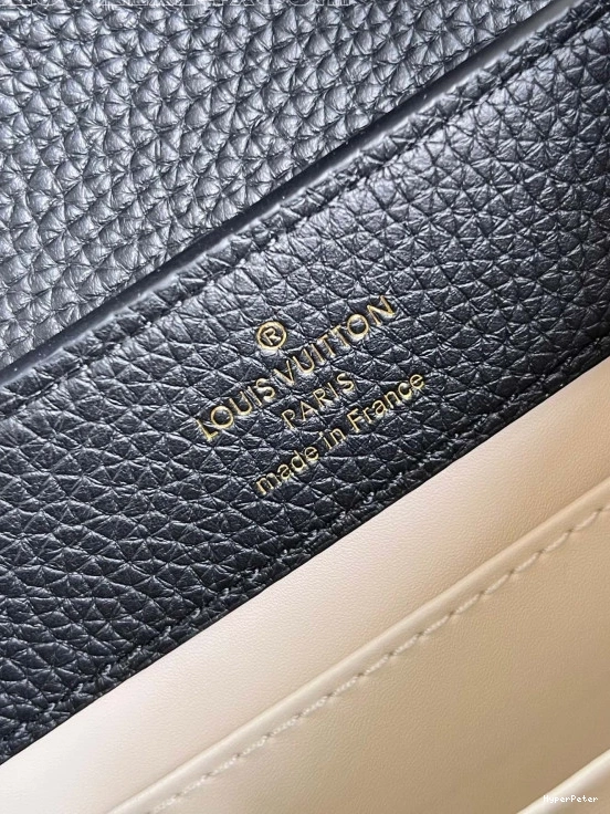 MINI-21*14*8CM CAPUCINES LOUIS VUITTON 0815